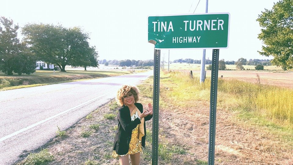 Luisa in Nutbush, Tennessee Hometown of Tina Turner (Part 1) Luisa